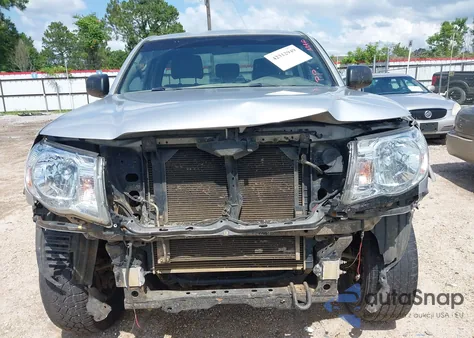 2005 Toyota Tacoma z USA, uszkodzony, nr VIN 5TEPX42N35Z057262